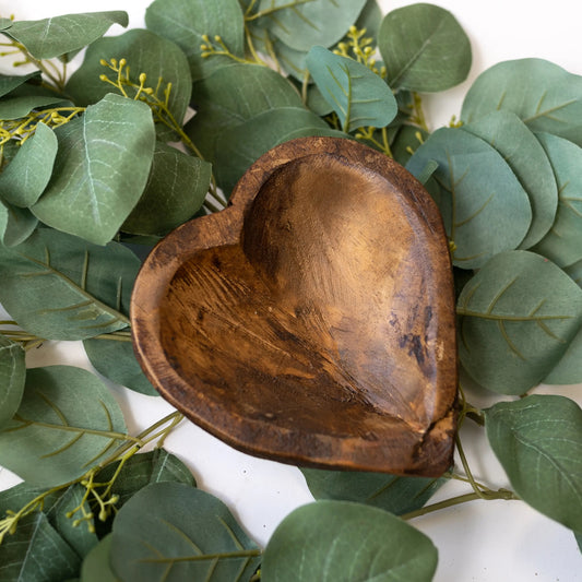 Sweet Heart Dough Bowl, Walnut